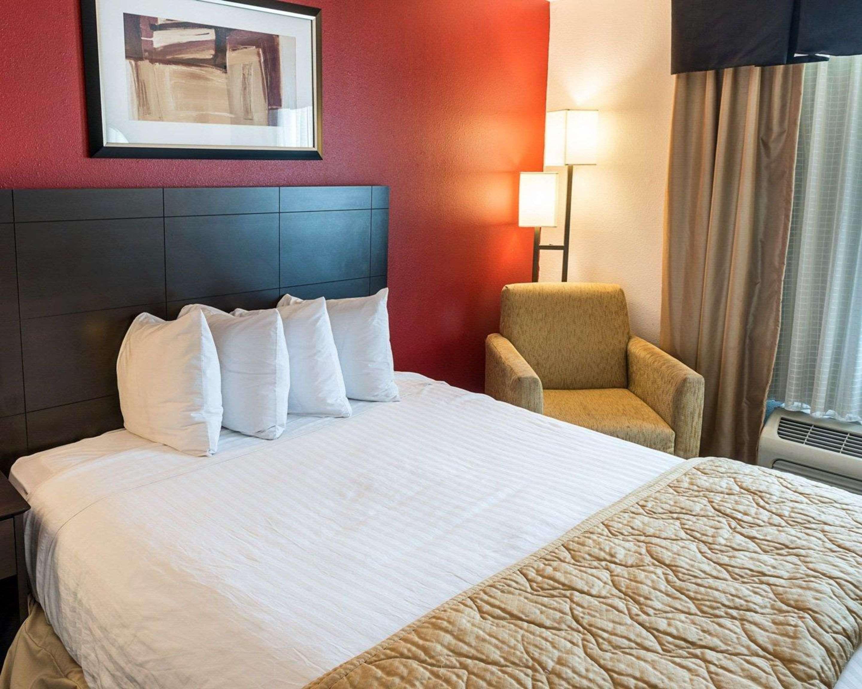 Quality Inn Brooklyn Center Exteriör bild