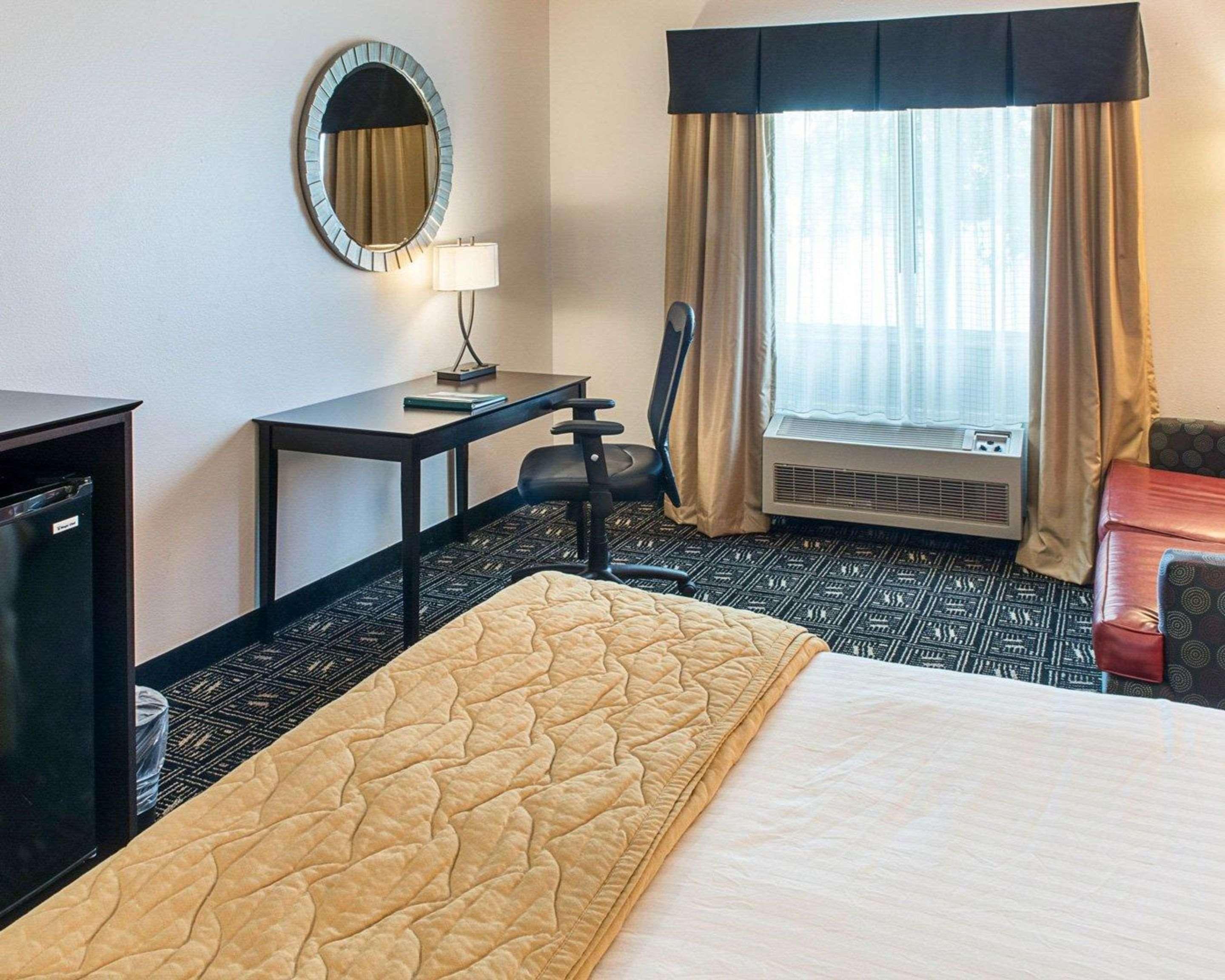 Quality Inn Brooklyn Center Exteriör bild