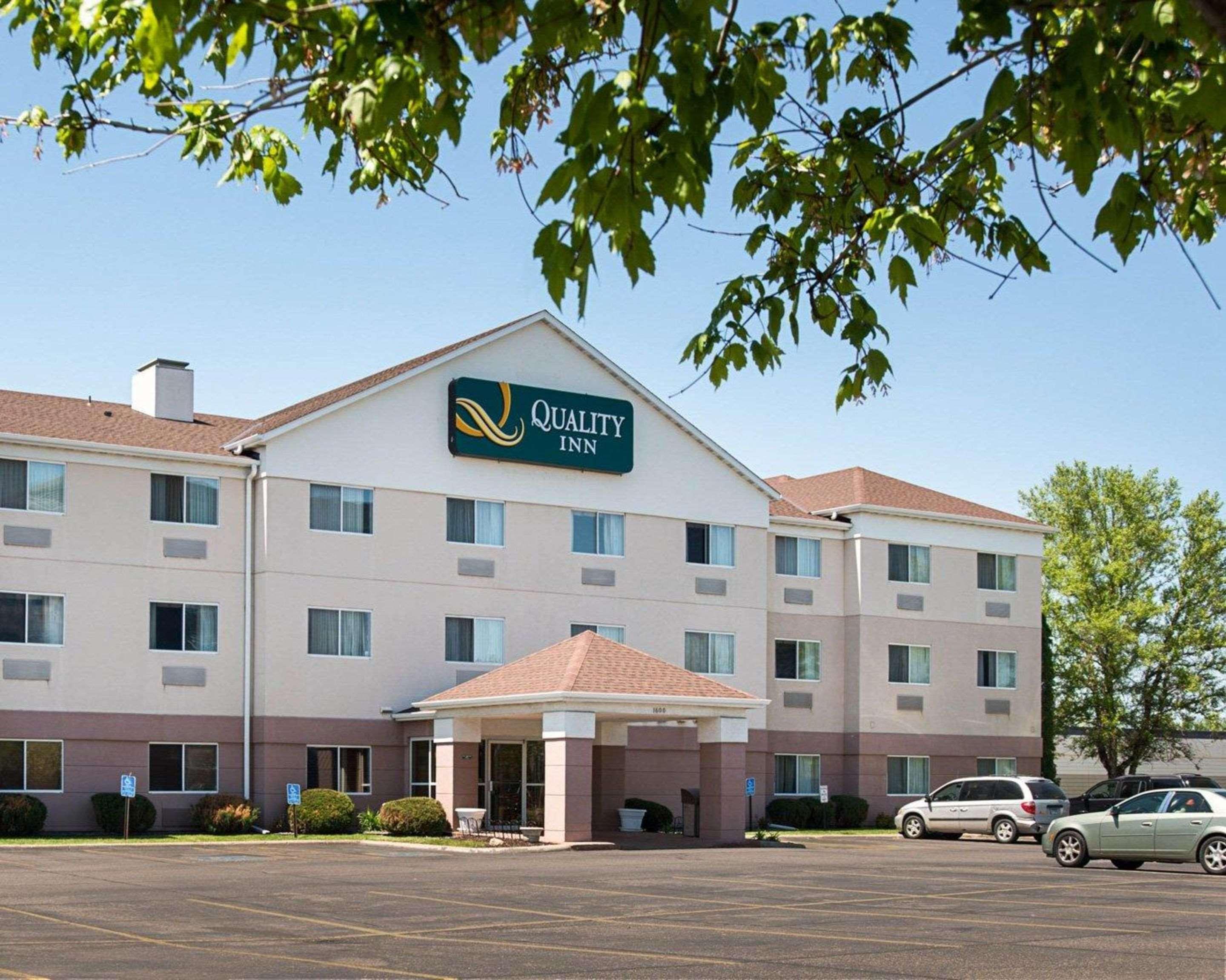Quality Inn Brooklyn Center Exteriör bild